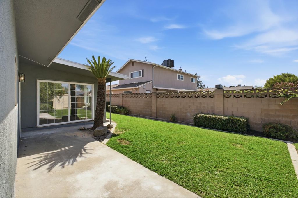 Image 30 of property listing at 3731 Allan Street, Selma, CA 93662