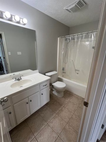 19 Sunbelt Court, Mayflower, AR 72106