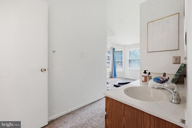 8700 RAVENGLASS WAY, Montgomery Village, MD 20886