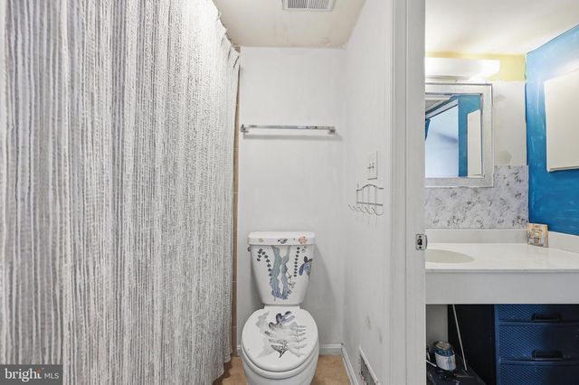8700 RAVENGLASS WAY, Montgomery Village, MD 20886