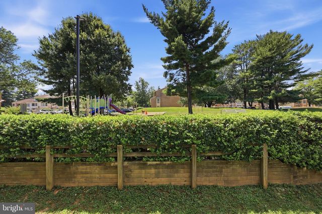 8700 RAVENGLASS WAY, Montgomery Village, MD 20886