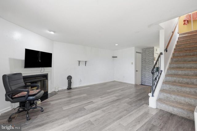 8700 RAVENGLASS WAY, Montgomery Village, MD 20886