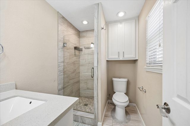 4531 County Road 424, Alvin, TX 77511