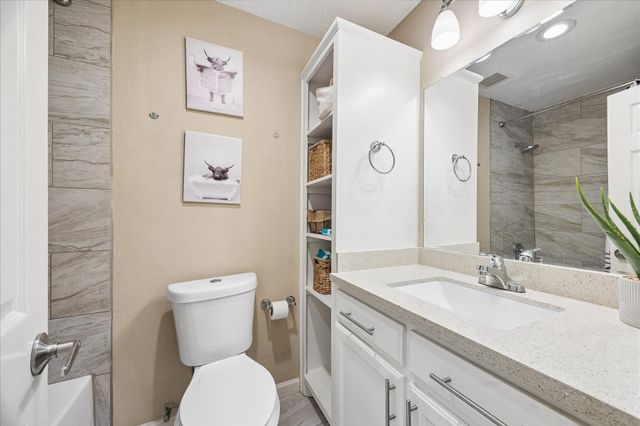 4531 County Road 424, Alvin, TX 77511