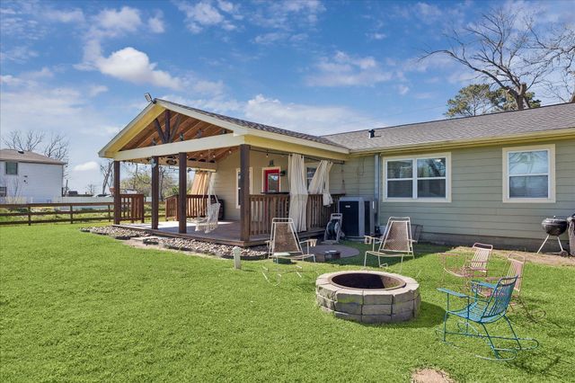 4531 County Road 424, Alvin, TX 77511