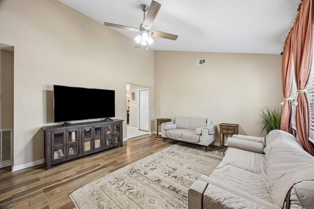 4531 County Road 424, Alvin, TX 77511