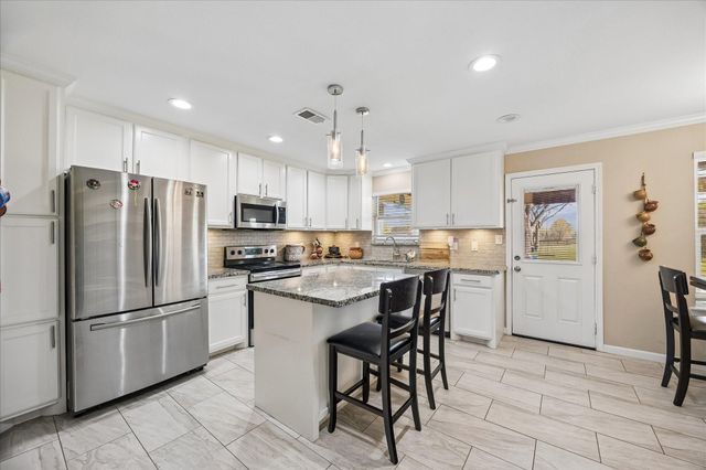 4531 County Road 424, Alvin, TX 77511