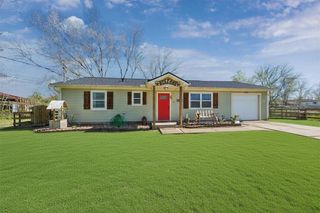 4531 County Road 424, Alvin, TX 77511