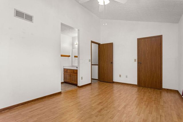 1324 Brookview Circle, Pickerington, OH 43147