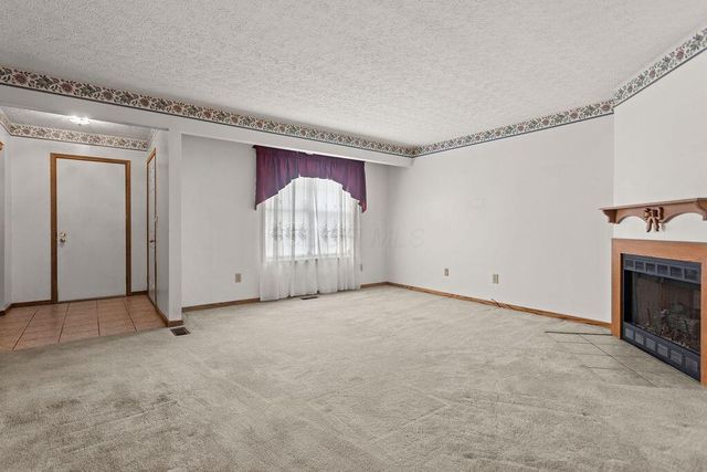 1324 Brookview Circle, Pickerington, OH 43147