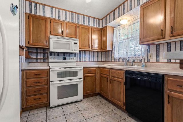 1324 Brookview Circle, Pickerington, OH 43147