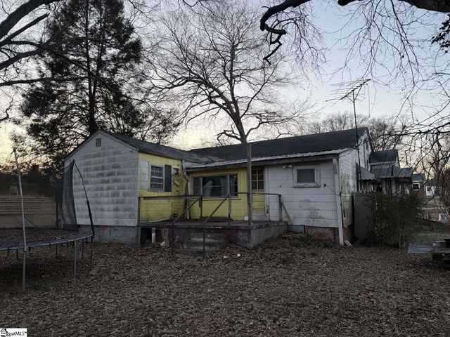 220 Clemson Avenue, Greenville, SC 29611