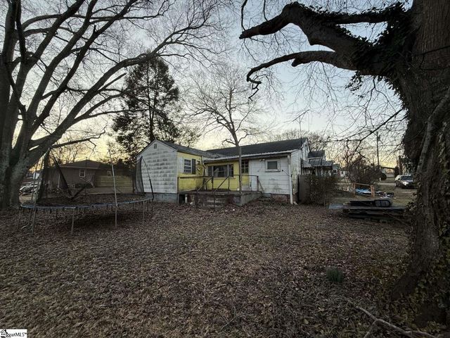 220 Clemson Avenue, Greenville, SC 29611