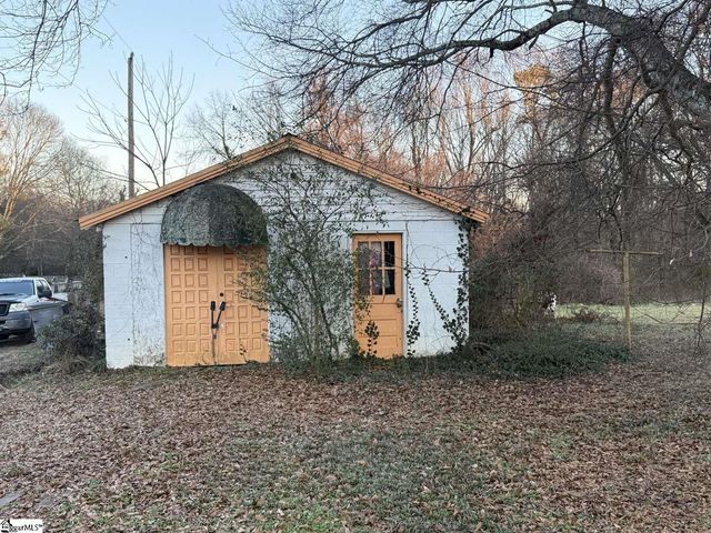 220 Clemson Avenue, Greenville, SC 29611