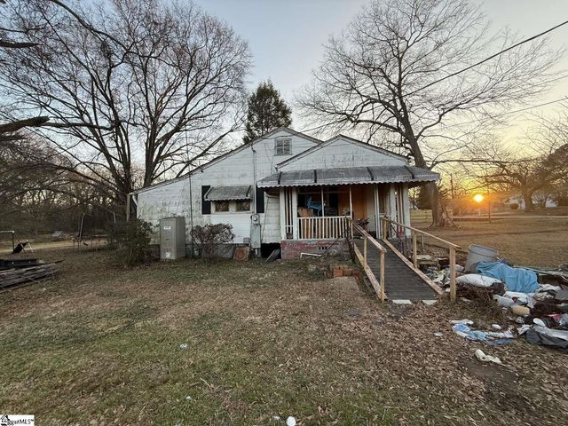 220 Clemson Avenue, Greenville, SC 29611