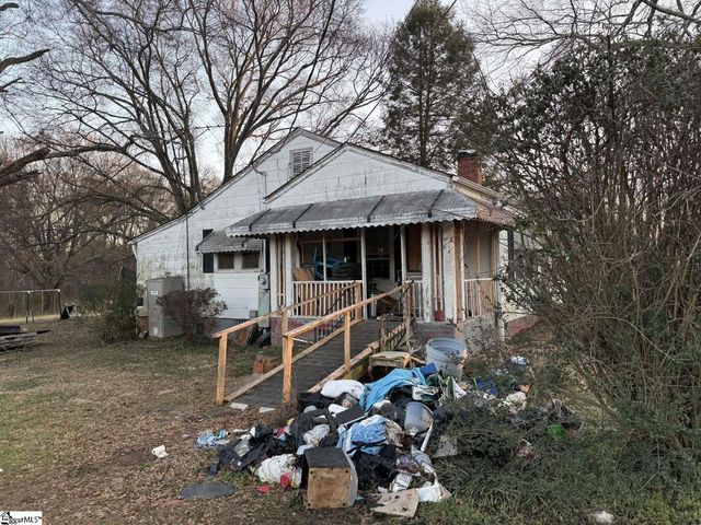 220 Clemson Avenue, Greenville, SC 29611