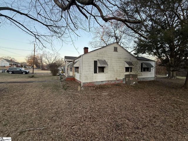 220 Clemson Avenue, Greenville, SC 29611