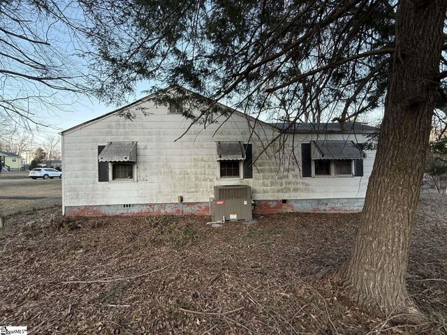 220 Clemson Avenue, Greenville, SC 29611