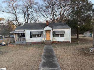 220 Clemson Avenue, Greenville, SC 29611
