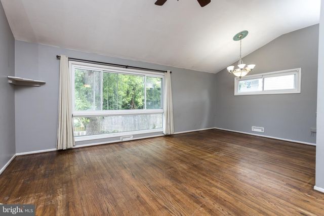7200 N CHARLES ST, Lutherville Timonium, MD 21093
