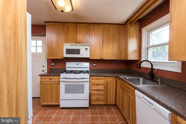 7200 N CHARLES ST, Lutherville Timonium, MD 21093