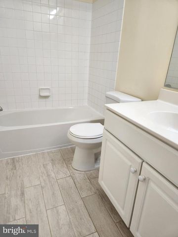 2481 WALNUT ROCKER LN, Herndon, VA 20171