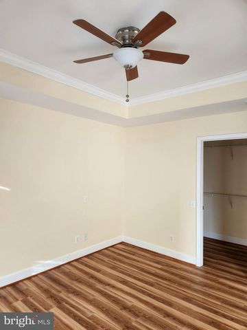 2481 WALNUT ROCKER LN, Herndon, VA 20171