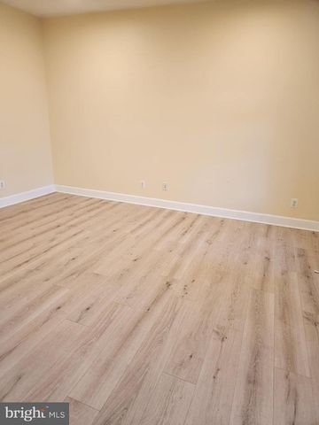 2481 WALNUT ROCKER LN, Herndon, VA 20171