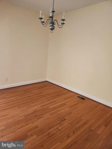 2481 WALNUT ROCKER LN, Herndon, VA 20171