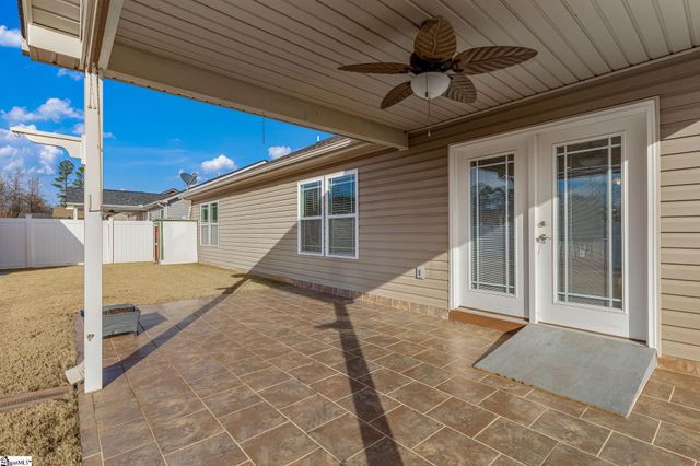 167 Mistwood Lane, Boiling Springs, SC 29316