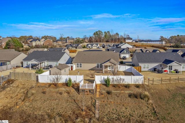 167 Mistwood Lane, Boiling Springs, SC 29316