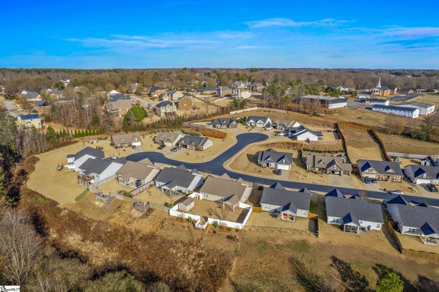 167 Mistwood Lane, Boiling Springs, SC 29316