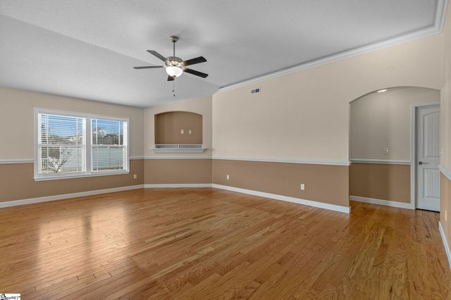 167 Mistwood Lane, Boiling Springs, SC 29316