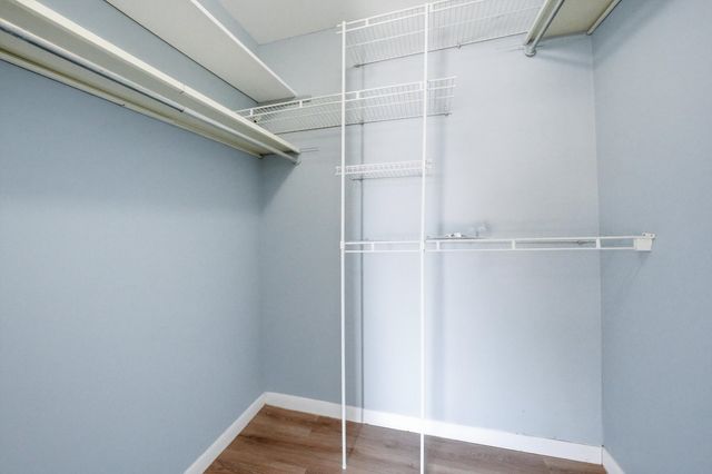 5 E Carriageway Drive 308, Hazel Crest, IL 60429