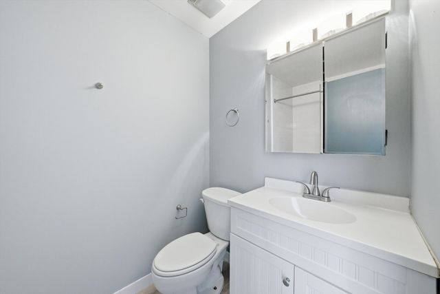 5 E Carriageway Drive 308, Hazel Crest, IL 60429