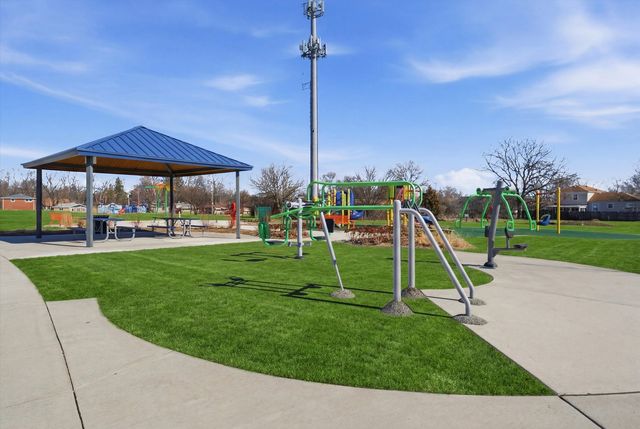 5 E Carriageway Drive 308, Hazel Crest, IL 60429