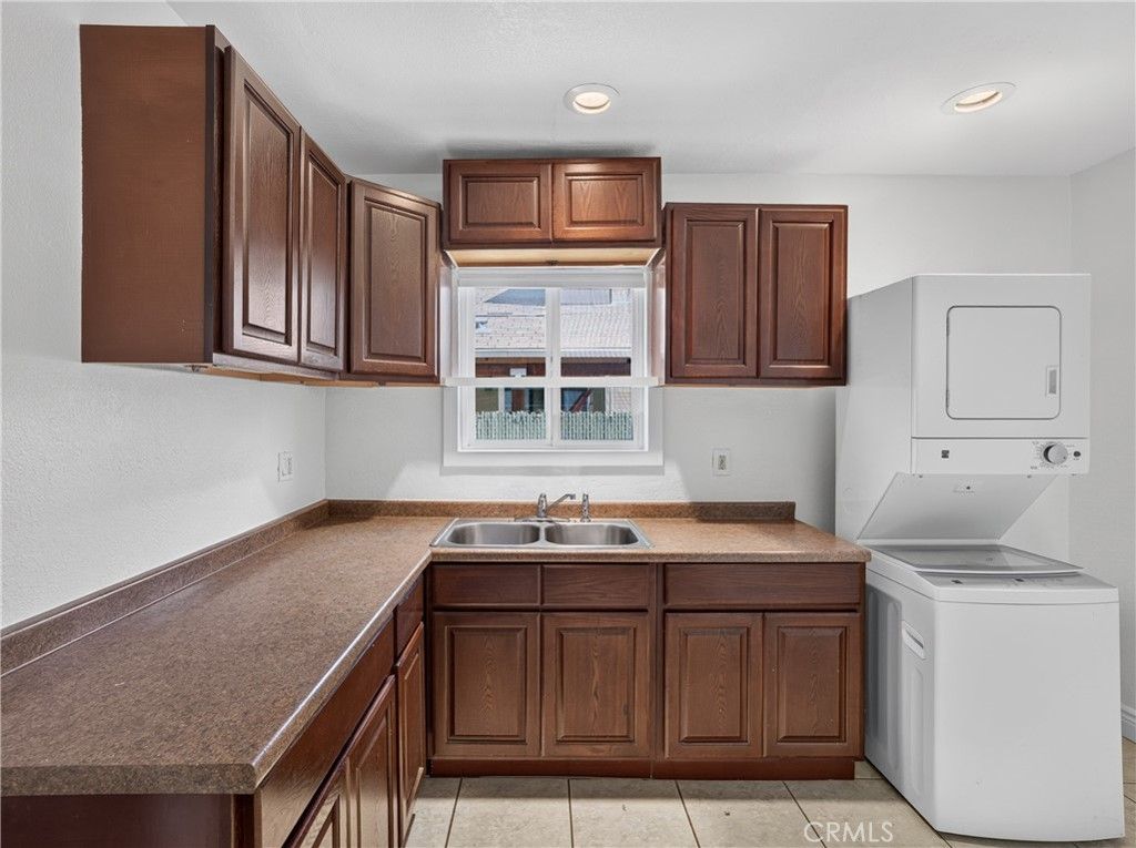 12 E 53rd, Long Beach, CA 90805 — photo 4
