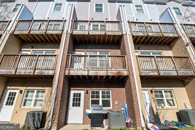 2017 Ocean Drive, Atlanta, GA 30318