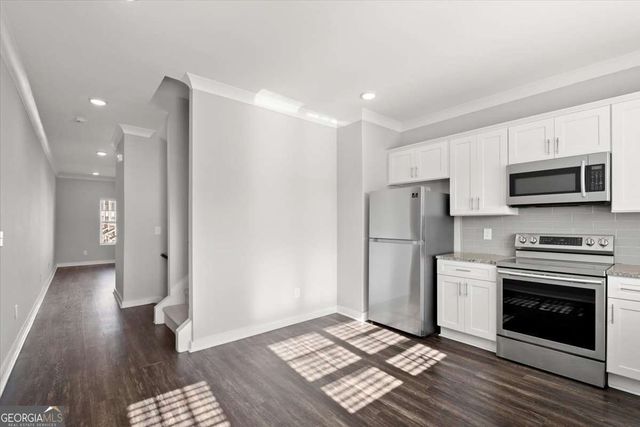 2017 Ocean Drive, Atlanta, GA 30318
