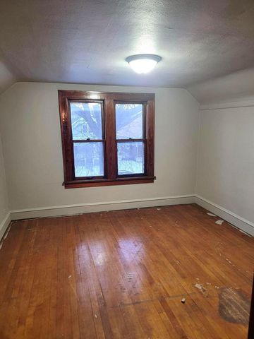 3328 N 37th STREET, Milwaukee, WI 53216