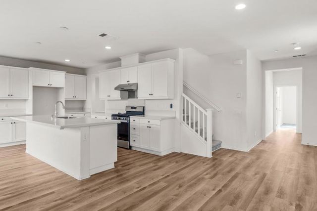 3915 E Fincastle Street, Ontario, CA 91761