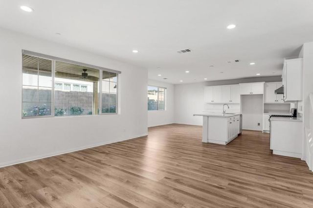 3915 E Fincastle Street, Ontario, CA 91761