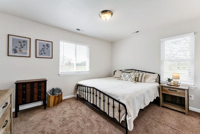 5725 Fitztown RD, Virginia Beach, VA 23457