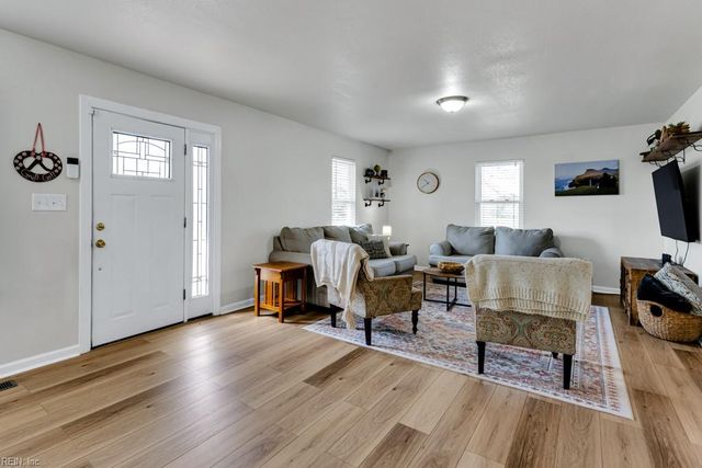 5725 Fitztown RD, Virginia Beach, VA 23457