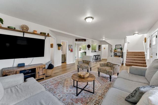 5725 Fitztown RD, Virginia Beach, VA 23457