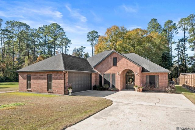 29601 Melanie St, Walker, LA 70785