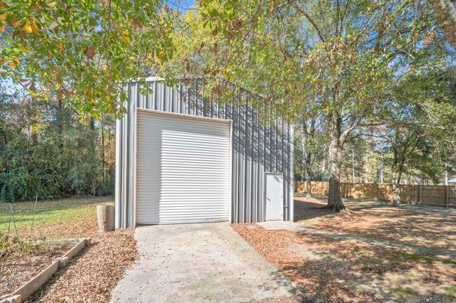 29601 Melanie St, Walker, LA 70785