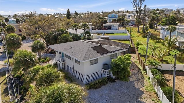 5356 Avenida Pescadora, Fort Myers Beach, FL 33931