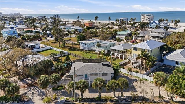 5356 Avenida Pescadora, Fort Myers Beach, FL 33931