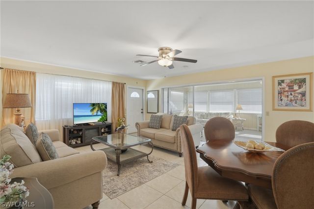 5356 Avenida Pescadora, Fort Myers Beach, FL 33931